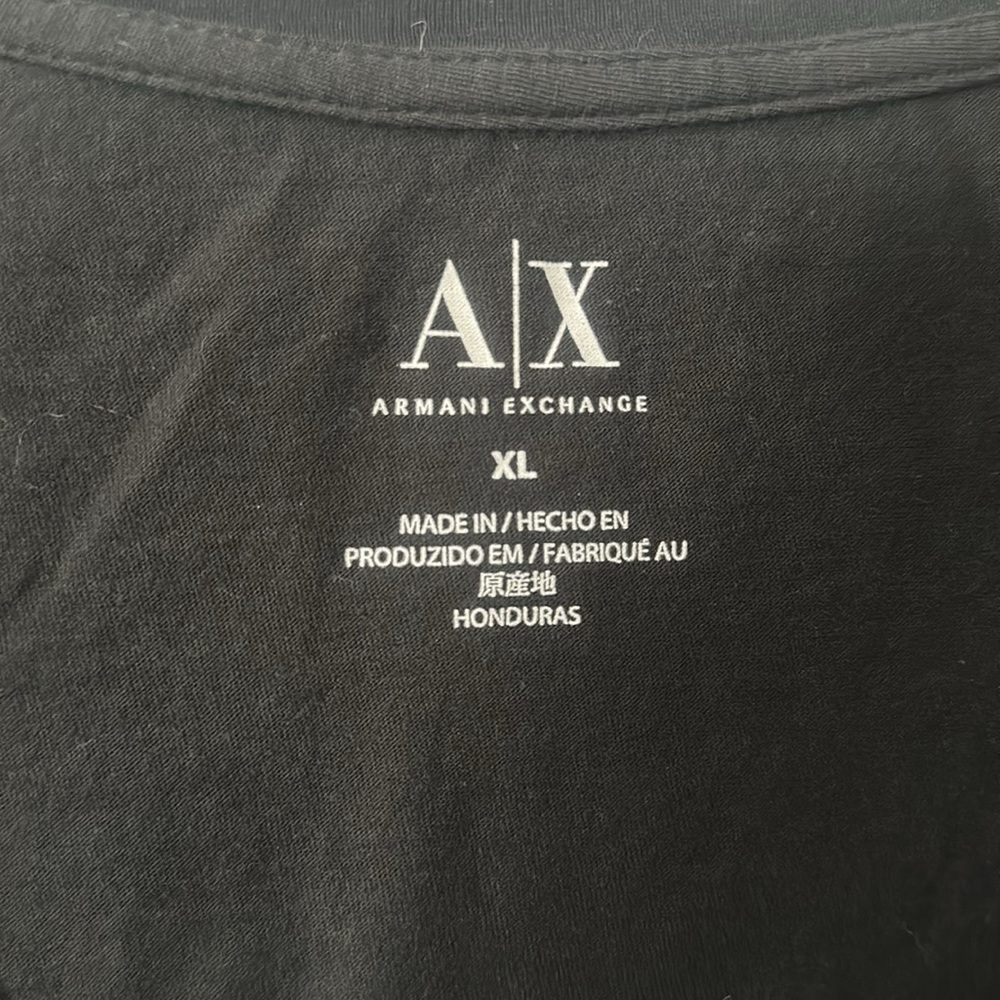 Armani Exchange women’s V-neck T-shirt with embellishment X large - Picture 4 of 5